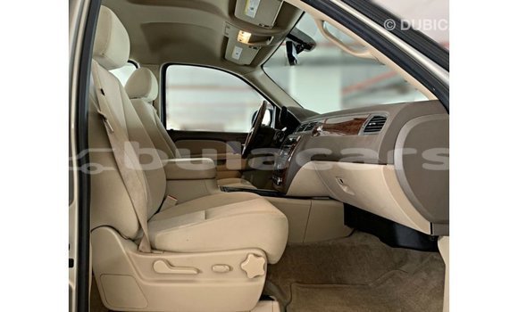 Buy Import Chevrolet Tahoe Other Car in Import - Dubai in Central Buy Import Chevrolet Tahoe Other Car in Import - Dubai in Central