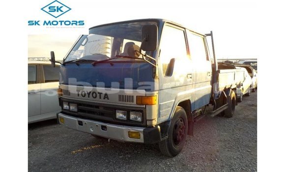 Buy Import Toyota Dyna Blue Car in Import - Dubai in Central