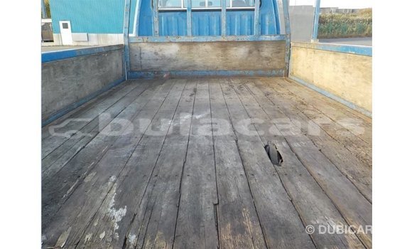 Acheter Import Voiture Toyota Dyna Bleu à Import - Dubai, Central Acheter Import Voiture Toyota Dyna Bleu à Import - Dubai, Central