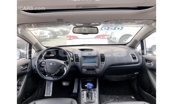 Buy Import Kia Cerato White Car in Import - Dubai in Central Buy Import Kia Cerato White Car in Import - Dubai in Central