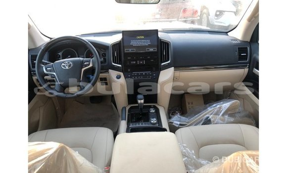 Buy Import Toyota Land Cruiser Black Car in Import - Dubai in Central Buy Import Toyota Land Cruiser Black Car in Import - Dubai in Central
