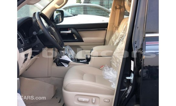Buy Import Toyota Land Cruiser Black Car in Import - Dubai in Central Buy Import Toyota Land Cruiser Black Car in Import - Dubai in Central