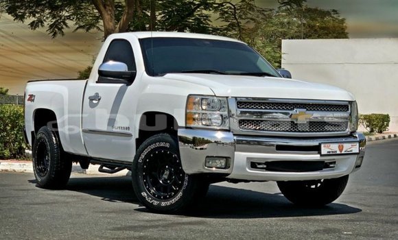 Buy Import Chevrolet Silverado White Car in Import - Dubai in Central Buy Import Chevrolet Silverado White Car in Import - Dubai in Central