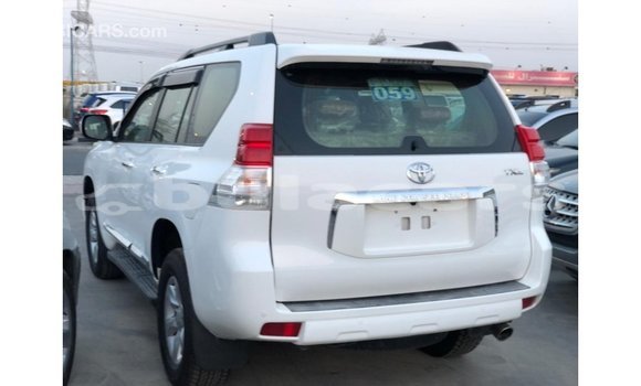 Buy Import Toyota Prado White Car in Import - Dubai in Central Buy Import Toyota Prado White Car in Import - Dubai in Central