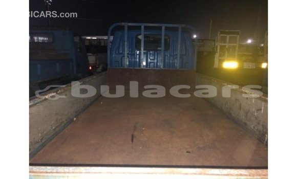 Acheter Import Voiture Toyota Dyna Bleu à Import - Dubai, Central Acheter Import Voiture Toyota Dyna Bleu à Import - Dubai, Central