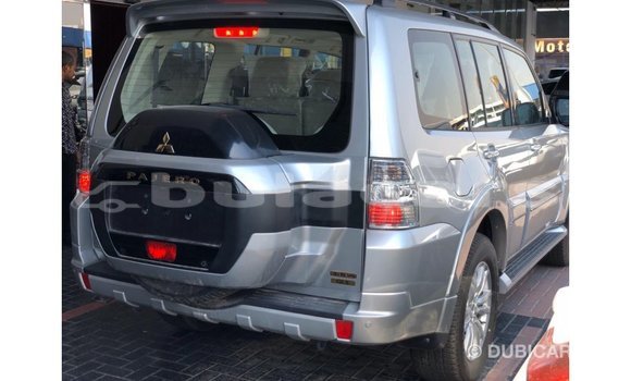 Buy Import Mitsubishi Pajero Grey Car in Import - Dubai in Central Buy Import Mitsubishi Pajero Grey Car in Import - Dubai in Central