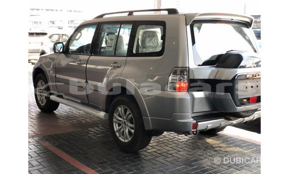 Buy Import Mitsubishi Pajero Grey Car in Import - Dubai in Central Buy Import Mitsubishi Pajero Grey Car in Import - Dubai in Central