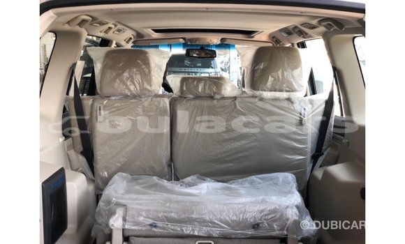 Buy Import Mitsubishi Pajero Grey Car in Import - Dubai in Central Buy Import Mitsubishi Pajero Grey Car in Import - Dubai in Central