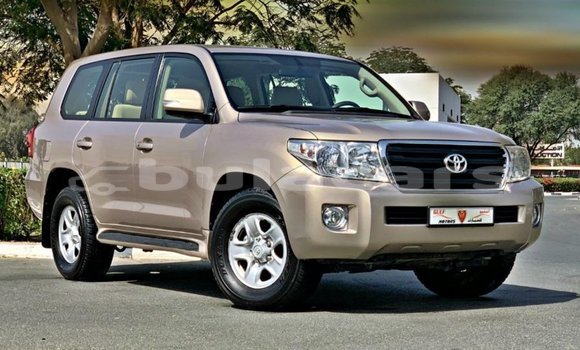 Buy Import Toyota Land Cruiser Other Car in Import - Dubai in Central Buy Import Toyota Land Cruiser Other Car in Import - Dubai in Central