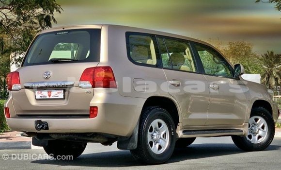 Buy Import Toyota Land Cruiser Other Car in Import - Dubai in Central Buy Import Toyota Land Cruiser Other Car in Import - Dubai in Central