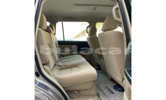 Buy Import Toyota Land Cruiser Other Car in Import - Dubai in Central Buy Import Toyota Land Cruiser Other Car in Import - Dubai in Central