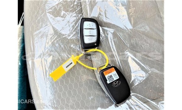 Acheter Import Voiture Hyundai Elantra Blanc à Import - Dubai, Central Acheter Import Voiture Hyundai Elantra Blanc à Import - Dubai, Central