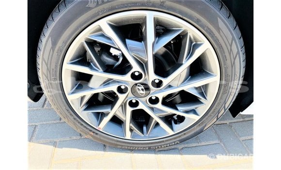 Acheter Import Voiture Hyundai Elantra Blanc à Import - Dubai, Central Acheter Import Voiture Hyundai Elantra Blanc à Import - Dubai, Central