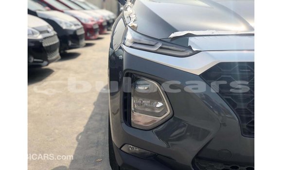 Buy Import Hyundai Santa Fe Green Car in Import - Dubai in Central Buy Import Hyundai Santa Fe Green Car in Import - Dubai in Central