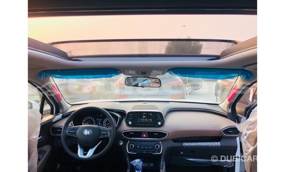 Buy Import Hyundai Santa Fe White Car in Import - Dubai in Central Buy Import Hyundai Santa Fe White Car in Import - Dubai in Central