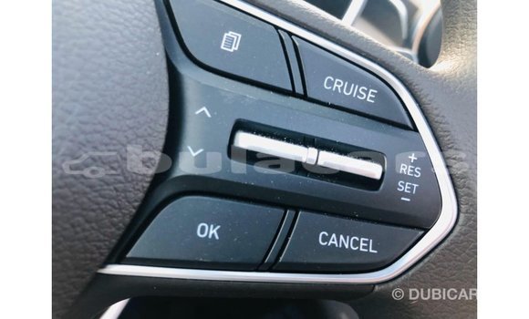 Buy Import Hyundai Santa Fe White Car in Import - Dubai in Central Buy Import Hyundai Santa Fe White Car in Import - Dubai in Central