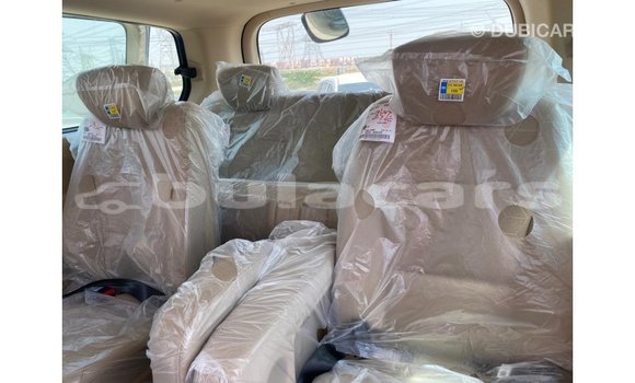 Acheter Import Voiture Hyundai Accent Gris à Import - Dubai, Central Acheter Import Voiture Hyundai Accent Gris à Import - Dubai, Central