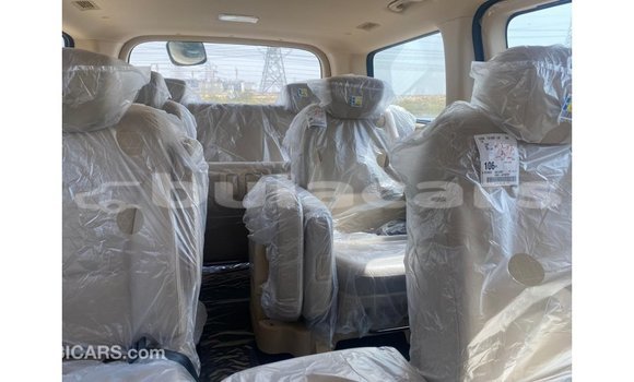 Acheter Import Voiture Hyundai Accent Gris à Import - Dubai, Central Acheter Import Voiture Hyundai Accent Gris à Import - Dubai, Central