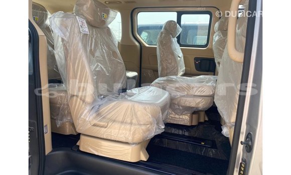 Acheter Import Voiture Hyundai Accent Gris à Import - Dubai, Central Acheter Import Voiture Hyundai Accent Gris à Import - Dubai, Central