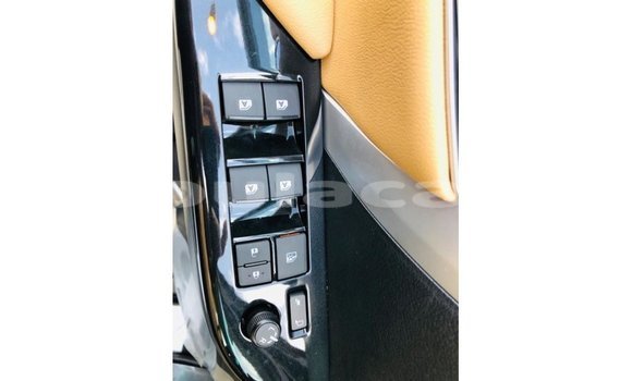 Acheter Import Voiture Toyota Fortuner Noir à Import - Dubai, Central Acheter Import Voiture Toyota Fortuner Noir à Import - Dubai, Central