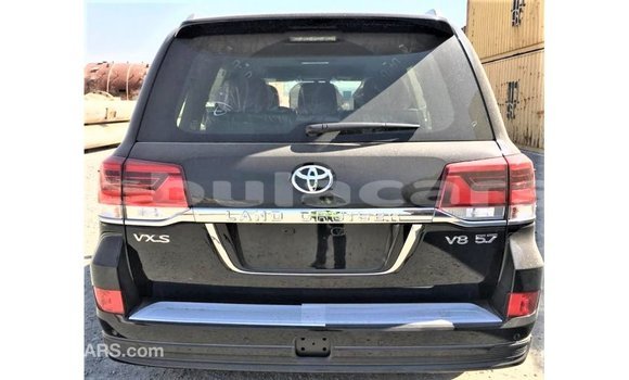 Buy Import Toyota Land Cruiser Black Car in Import - Dubai in Central Buy Import Toyota Land Cruiser Black Car in Import - Dubai in Central