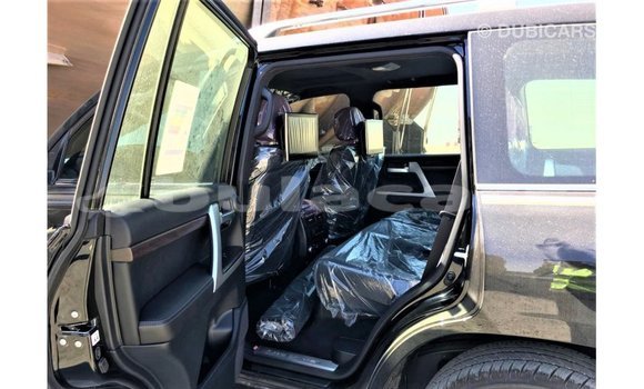 Buy Import Toyota Land Cruiser Black Car in Import - Dubai in Central Buy Import Toyota Land Cruiser Black Car in Import - Dubai in Central