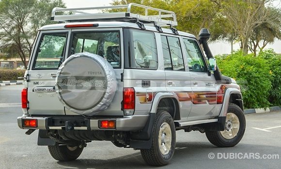 Buy Import Toyota Land Cruiser Grey Car in Import - Dubai in Central Buy Import Toyota Land Cruiser Grey Car in Import - Dubai in Central