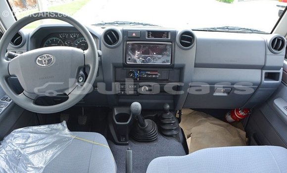 Buy Import Toyota Land Cruiser Grey Car in Import - Dubai in Central Buy Import Toyota Land Cruiser Grey Car in Import - Dubai in Central