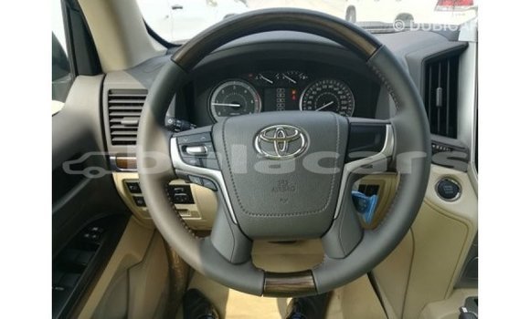 Buy Import Toyota Land Cruiser Black Car in Import - Dubai in Central Buy Import Toyota Land Cruiser Black Car in Import - Dubai in Central