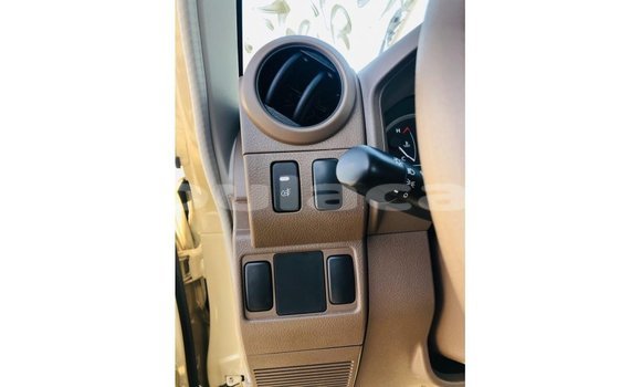 Buy Import Toyota Land Cruiser Beige Car in Import - Dubai in Central Buy Import Toyota Land Cruiser Beige Car in Import - Dubai in Central