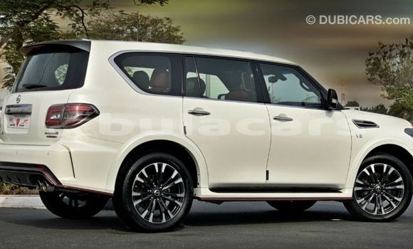 Buy Import Nissan Patrol White Car in Import - Dubai in Central Buy Import Nissan Patrol White Car in Import - Dubai in Central