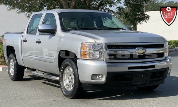 Acheter Import Voiture Chevrolet Silverado Gris à Import - Dubai, Central