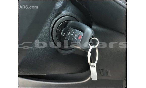 Acheter Import Voiture Nissan Sunny Blanc à Import - Dubai, Central Acheter Import Voiture Nissan Sunny Blanc à Import - Dubai, Central