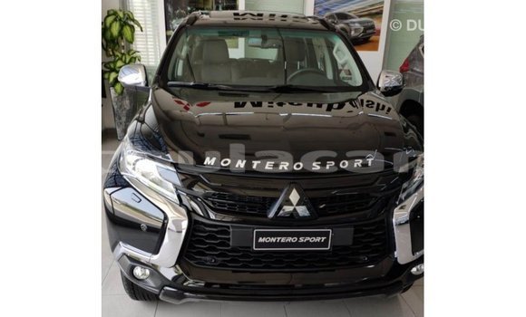 Buy Import Mitsubishi Montero Black Car in Import - Dubai in Central Buy Import Mitsubishi Montero Black Car in Import - Dubai in Central