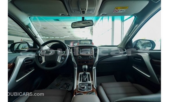 Buy Import Mitsubishi Montero Black Car in Import - Dubai in Central Buy Import Mitsubishi Montero Black Car in Import - Dubai in Central