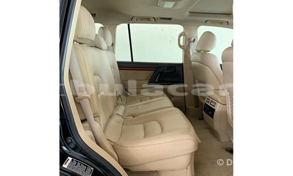 Buy Import Toyota Land Cruiser Black Car in Import - Dubai in Central Buy Import Toyota Land Cruiser Black Car in Import - Dubai in Central