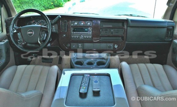 Buy Import GMC Acadia Other Car in Import - Dubai in Central Buy Import GMC Acadia Other Car in Import - Dubai in Central