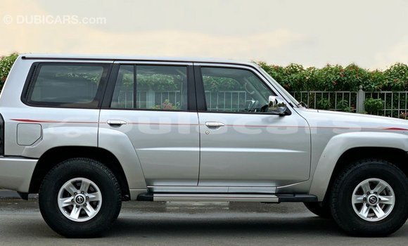 Buy Import Nissan Patrol Grey Car in Import - Dubai in Central Buy Import Nissan Patrol Grey Car in Import - Dubai in Central