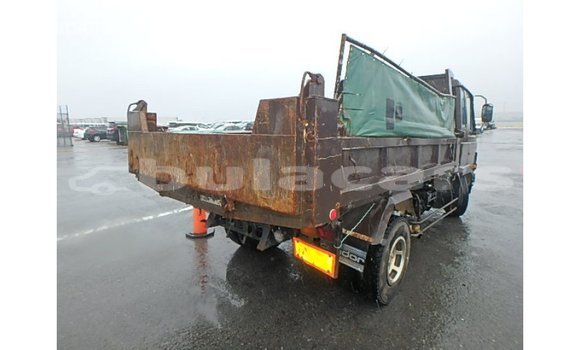 Buy Import Nissan 350Z Brown Car in Import - Dubai in Central Buy Import Nissan 350Z Brown Car in Import - Dubai in Central