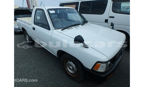 Buy Import Toyota Hilux White Car in Import - Dubai in Central Buy Import Toyota Hilux White Car in Import - Dubai in Central