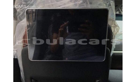 Buy Import Toyota Land Cruiser White Car in Import - Dubai in Central Buy Import Toyota Land Cruiser White Car in Import - Dubai in Central