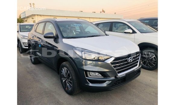 Buy Import Hyundai Tucson Grey Car in Import - Dubai in Central Buy Import Hyundai Tucson Grey Car in Import - Dubai in Central
