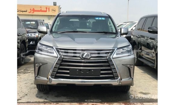Acheter Import Voiture Lexus LX Gris à Import - Dubai, Central Acheter Import Voiture Lexus LX Gris à Import - Dubai, Central