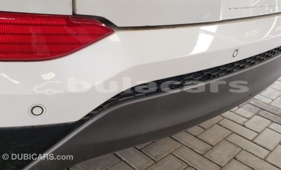 Buy Import Hyundai Tucson White Car in Import - Dubai in Central Buy Import Hyundai Tucson White Car in Import - Dubai in Central