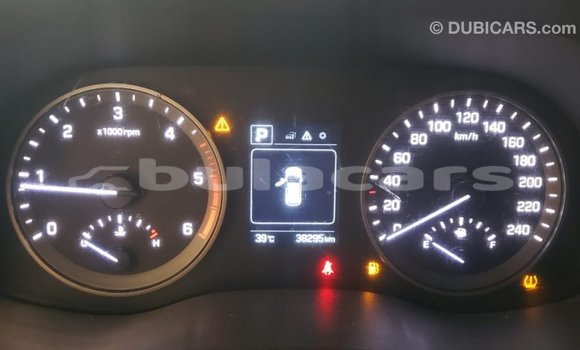 Buy Import Hyundai Tucson White Car in Import - Dubai in Central Buy Import Hyundai Tucson White Car in Import - Dubai in Central