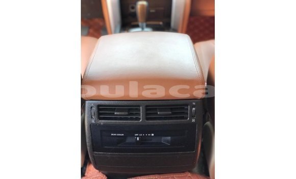 Buy Import Toyota Land Cruiser White Car in Import - Dubai in Central Buy Import Toyota Land Cruiser White Car in Import - Dubai in Central