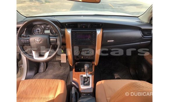 Buy Import Toyota Fortuner White Car in Import - Dubai in Central Buy Import Toyota Fortuner White Car in Import - Dubai in Central