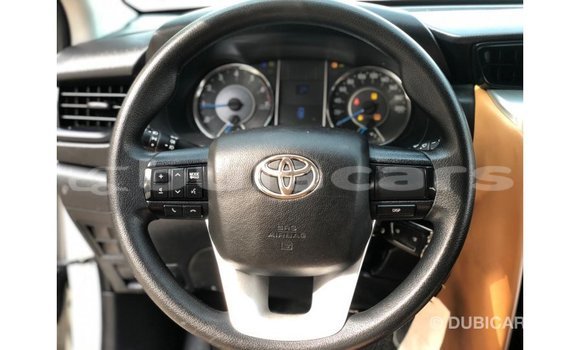 Buy Import Toyota Fortuner White Car in Import - Dubai in Central Buy Import Toyota Fortuner White Car in Import - Dubai in Central