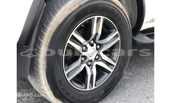 Buy Import Toyota Fortuner White Car in Import - Dubai in Central Buy Import Toyota Fortuner White Car in Import - Dubai in Central