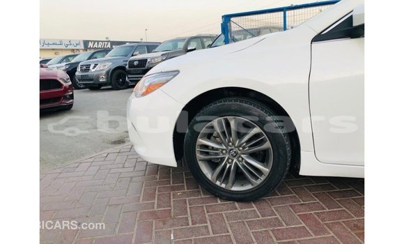 Buy Import Toyota Camry White Car in Import - Dubai in Central Buy Import Toyota Camry White Car in Import - Dubai in Central